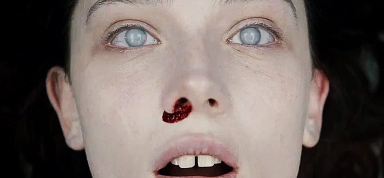 reseña-de-película-La-Autopsia-de-Jane-Doe