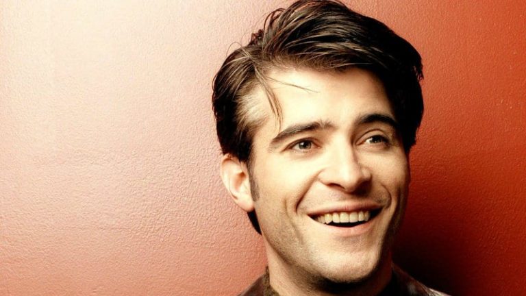 Goran Višnjić, actor croata conocido por sus papeles en cine y televisión, incluyendo su destacada actuación en la serie "ER".