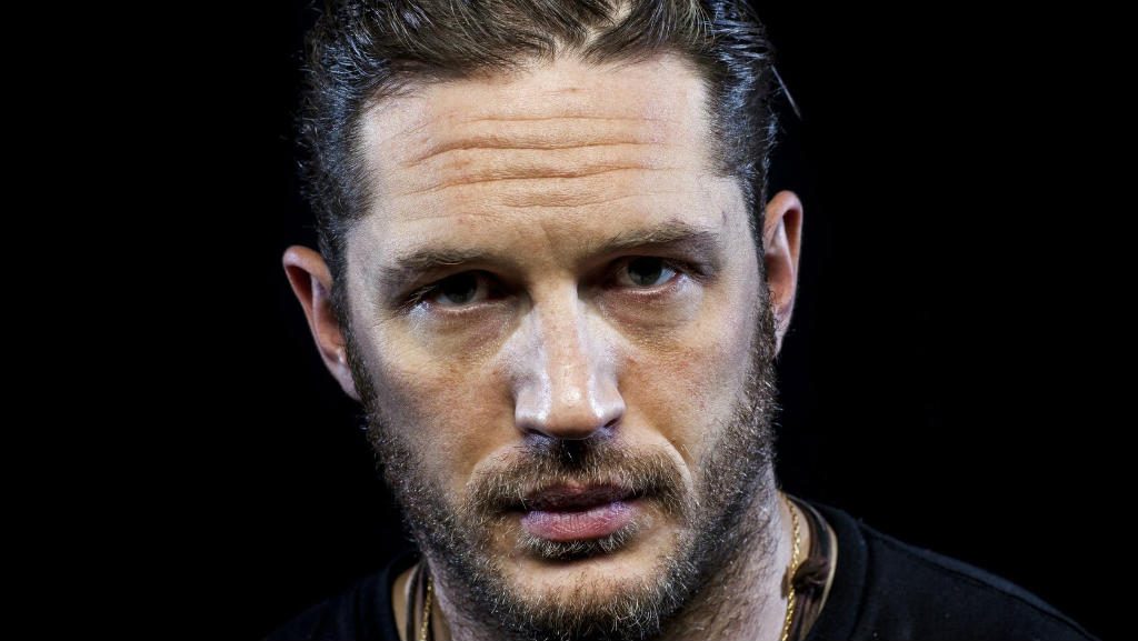 Tom Hardy entrena intensamente para convertirse en Bestia - video de entrenamiento! - Mundo del cine