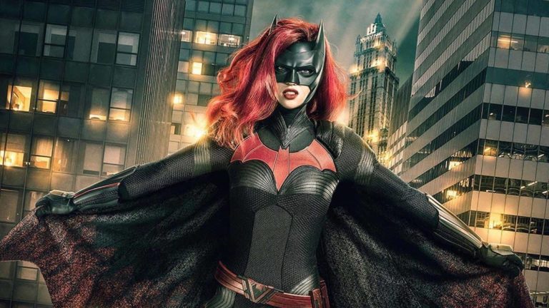 CW encargó un episodio piloto para la serie Batwoman con el director de Game of Thrones.