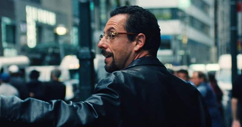 La nueva película de Adam Sandler 'Uncut Gems' tiene un 100% de calificación en Rotten Tomatoes.