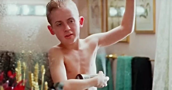 ESTO TIENE QUE VERSE - Sylvester Stallone reemplaza a Macaulay Culkin en el video 'deepfake' de Solo en Casa.