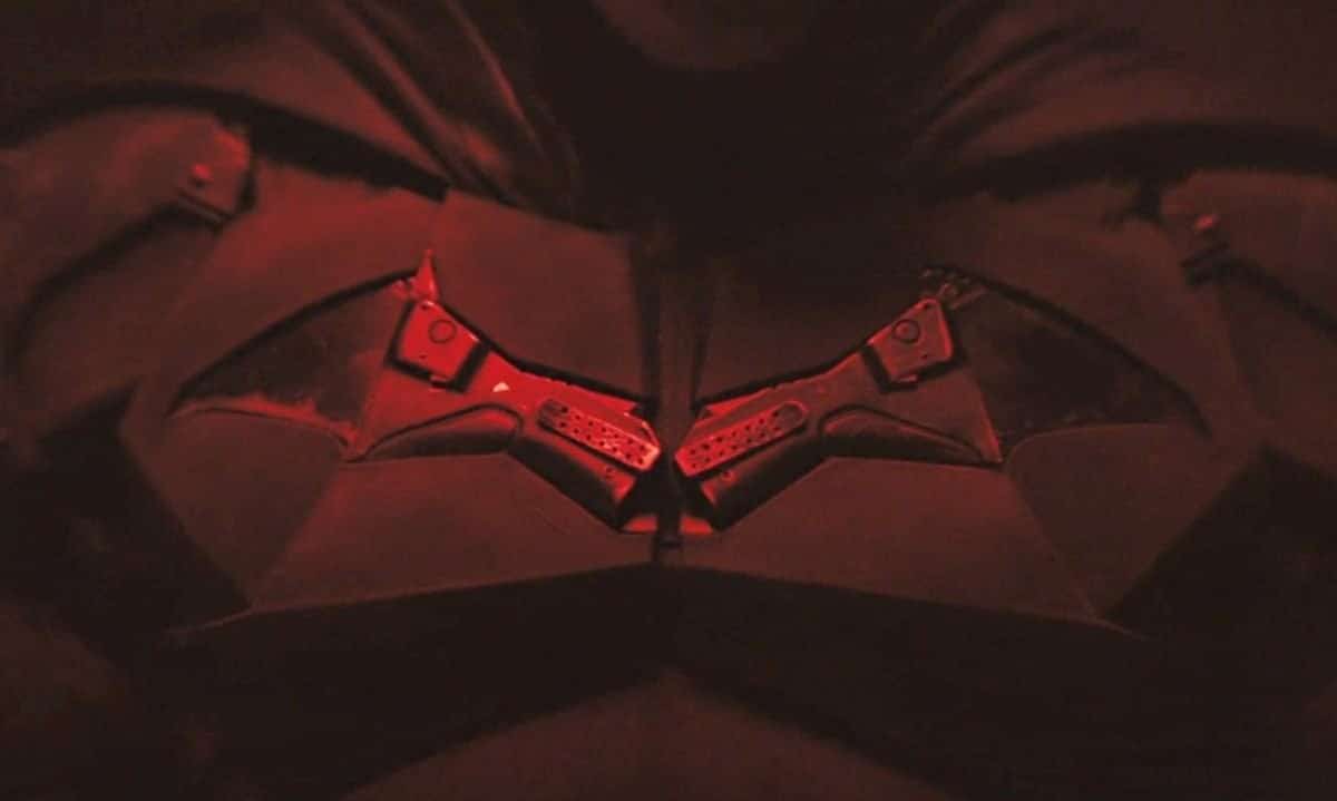 ¿Es el símbolo de 'The Batman' de Robert Pattinson un arma hecha con la pistola que mató a sus padres?