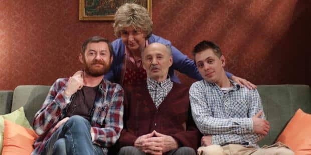 Locos, confundidos, normales - el regreso de la familia más loca y popular de la región.