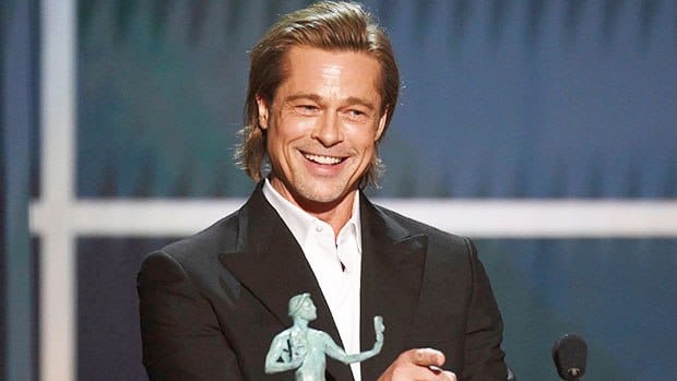 Mira cómo Brad Pitt bromea sobre estar 'soltero' en su discurso durante la ceremonia de entrega de los premios BAFTA.