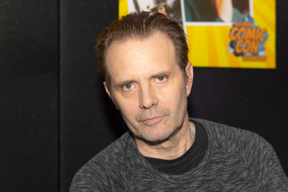 Michael Biehn es un actor estadounidense conocido por sus papeles en películas de ciencia ficción y acción, como "Terminator" y "Aliens". Su carrera abarca varias décadas y ha trabajado en una variedad de géneros cinematográficos.