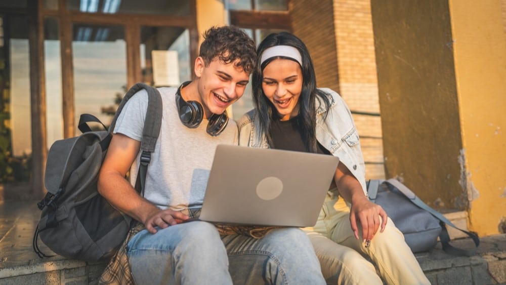 ¿Cuáles son las mejores películas para estudiantes? Te presentamos 8 recomendaciones.